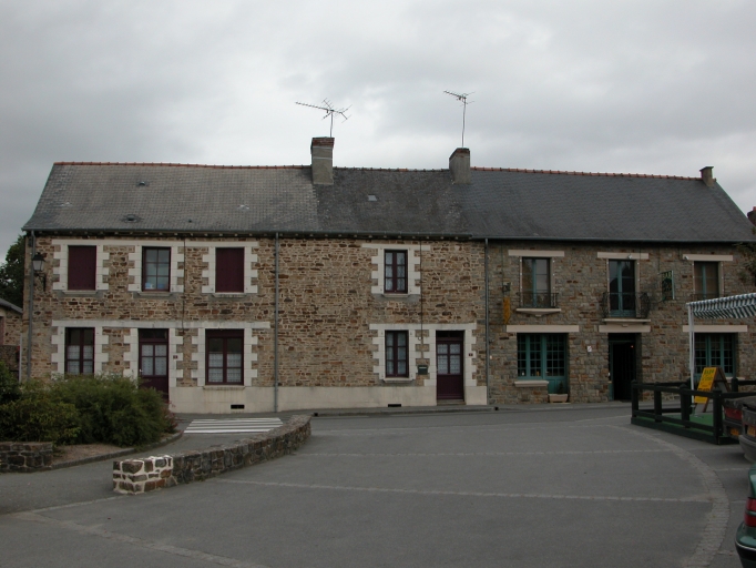 Alignement de maisons, 2-4-6 rue du Chanvre (Bais)