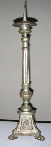 Série 2 de 4 chandeliers d'autel