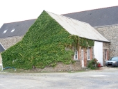 Maison, place Joseph Pécro (La Gouesnière)