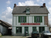 Café, 26 rue du Prieuré (Tinténiac)