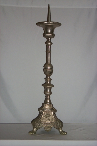 Ensemble de 6 chandeliers d'autel