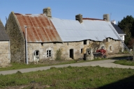 Ensemble de trois maisons, Quenessen (Baud)