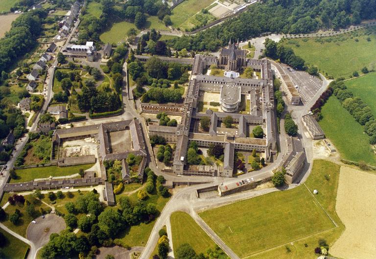 Hôpital psychiatrique Saint-Jean de Dieu (Léhon fusionnée en Dinan en 2018)