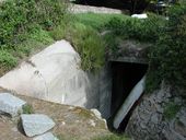 Abri à deux entrées, rue du corps de garde, Beg ar Scaf (Brignogan-plages fusionnée en Plounéour-Brignogan-plages en 2017)