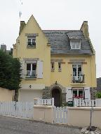 Maison, 8 rue de la Plaine (Châteaulin)