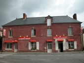 Les magasins de commerce de la commune de Chartres-de-Bretagne