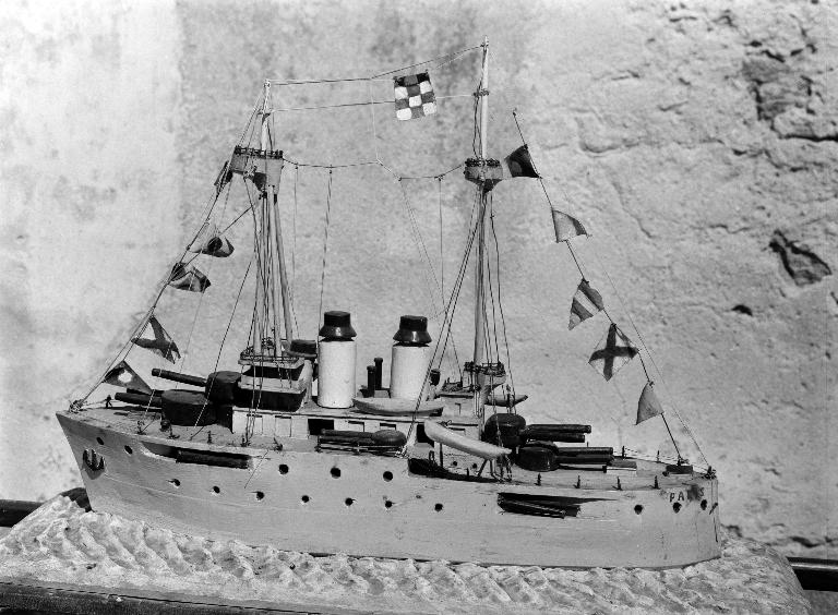 Ex-voto, maquettes (2, ex-voto de procession)