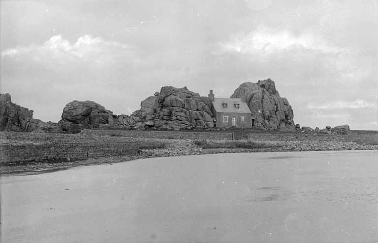 Maison, le Gouffre (Plougrescant)