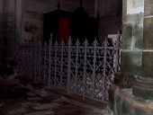 Clôture de chapelle 1