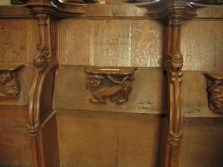 Cathédrale Saint-Tugdual : stalle 47