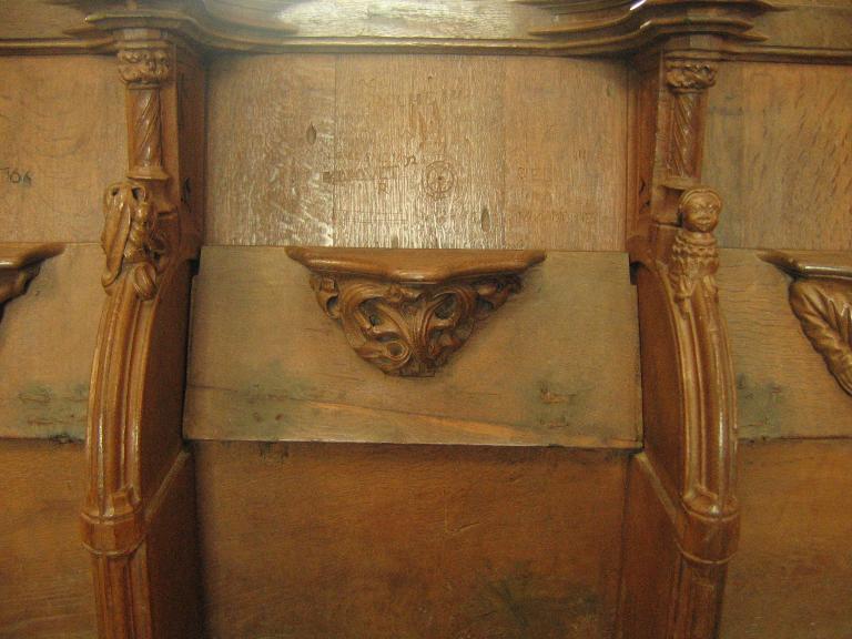 Cathédrale Saint-Tugdual : stalle 15