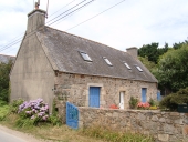 Maison, rue Sant Treveur, le Rhun (Plougrescant)