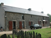 Ancienne ferme 2, la Clôture (Bains-sur-Oust)