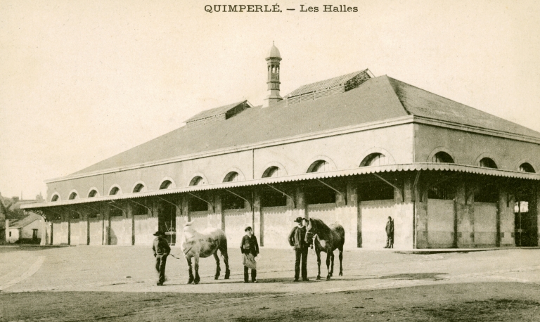 Halle Saint-Michel, place Saint-Michel (Quimperlé)