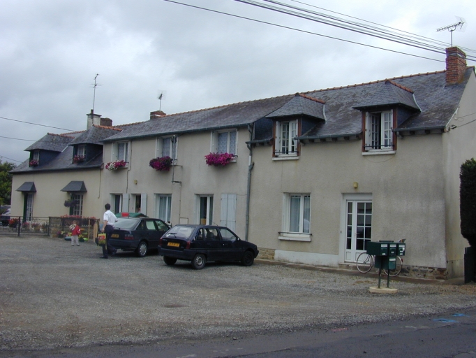 Alignement de deux fermes, le Tronchay (Mouazé)