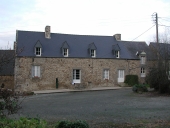 Ancien manoir, actuellement ferme, le Tertre Guy (Tressé fusionnée en Mesnil-Roc'h en 2019)