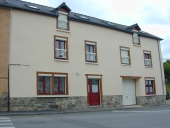 Maison à boutique, 15 rue Centrale (Montreuil-le-Gast)