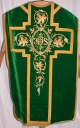 Ornement vert : chasuble, bourse de corporal, étole, manipule, voile de calice