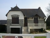 Maison, 2 rue Nationale (Saint-Domineuc)