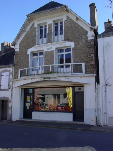 Maison, 18 rue du Général Leclerc (Etel)