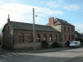 École, actuellement centre d'action musicale, avenue de la Gare ; 3 chemin de Roblot (Vern-sur-Seiche)