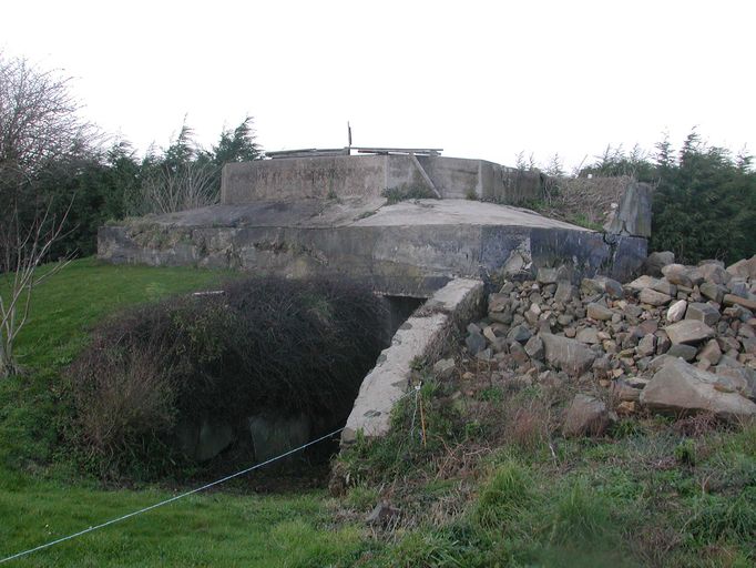 Encuvement pour une pièce antiaérienne de 2 cm n° 2, Kerhouin (Plougasnou)
