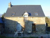 Maison, la Fontaine de Lin (Saint-Léger-des-Prés)