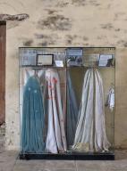 Manteaux de la statue de Notre-Dame du Crann, chapelle Notre-Dame du Crann (Spézet)