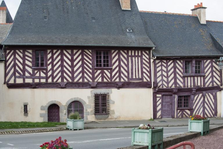 Ancienne maison noble puis relais de poste (L'Hermitage)