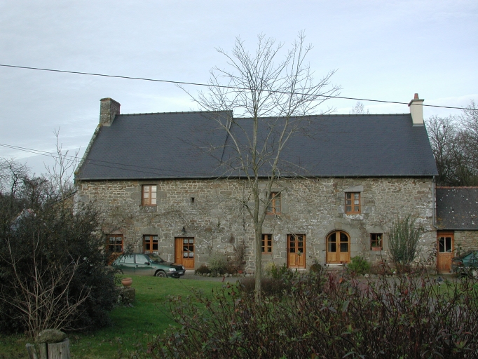 Ancienne ferme, la Poterie (Bonnemain)