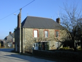 Maison ; magasin de commerce, rue du Clos de la Forge (Saint-Léger-des-Prés)