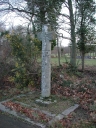 Croix de chemin, près de la Petite Sauvagère (Saint-Pierre-de-Plesguen fusionnée en Mesnil-Roc'h en 2019)