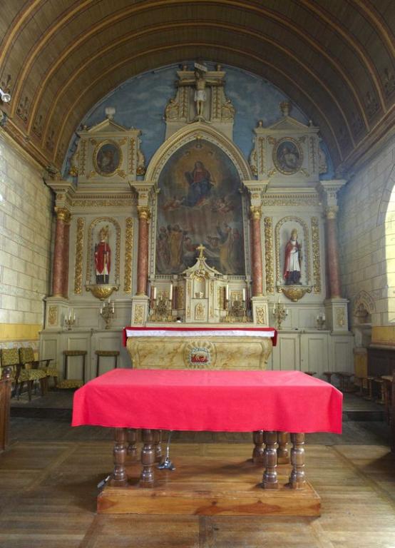 Ensemble du maître-autel : autel, retable, tabernacle, 2 gradins d'autel, 2 degrés d'autel (Rimou)