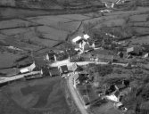 Les maisons et les fermes de la commune de Plounévézel