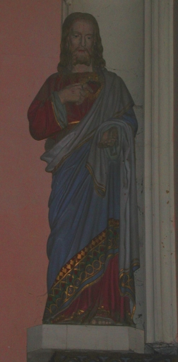 Statue dans une niche : Sacré Cœur