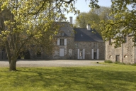 Demeure, la Basse Motte (Saint-Père-Marc-en-Poulet)