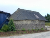 Remise à matériels agricoles, Télohic (Maxent)