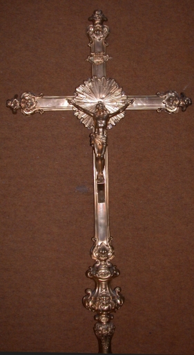 Croix de procession et sa hampe 1