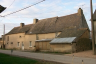 Alignement de trois maisons, le Haut Chemin (Ercé-près-Liffré)