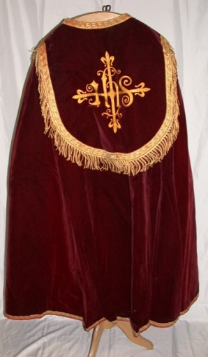 Ornement rouge 1 : chape