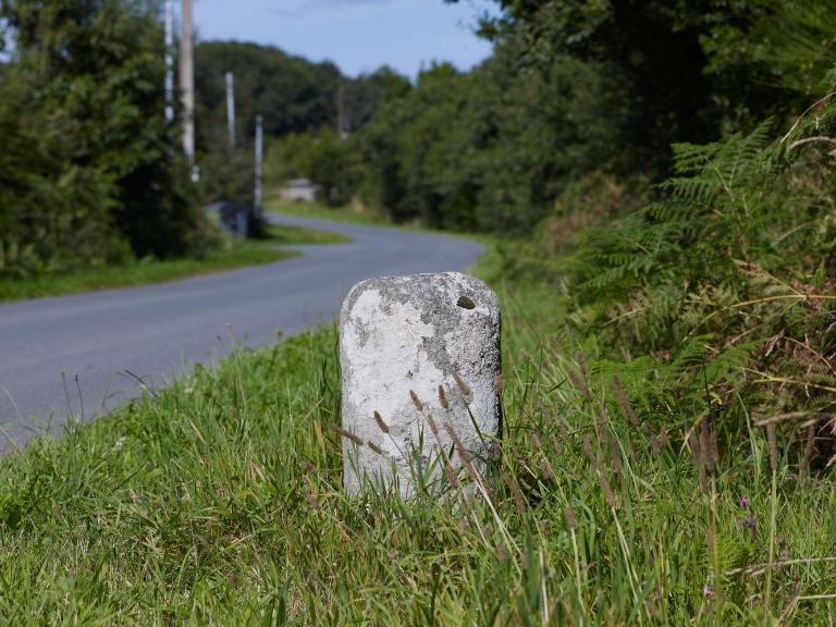 Borne milliaire de Saint-Jean (Plouaret)