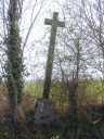 Croix de chemin, près des Rieux (Cuguen)