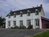 Ecole primaire publique, 13 rue de la Résistance (Pluméliau fusionnée en Pluméliau-Bieuzy en 2019)