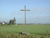 Croix de chemin, près de la Peudavenière (Etrelles)