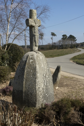 Croix de chemin, Kermainguy (Plouhinec-56)