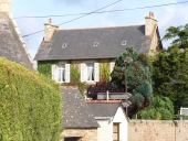 Maison, rue du Général de Gaulle (Penvénan)