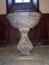 Ensemble de mobilier : fonts baptismaux, lambris de demi-revêtement, clôture des fonts baptismaux