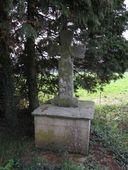 Croix de chemin, à l'ouest du Petit Madou (Ruffiac)