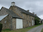 Ferme, actuellement maisons, les Rues Roulées (Paimpont)