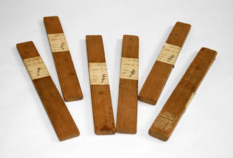 Présentation de la collection d'instruments scientifiques du lycée Émile Zola, Avenue Jean Janvier (Rennes)